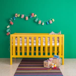 Babybett, gelb
