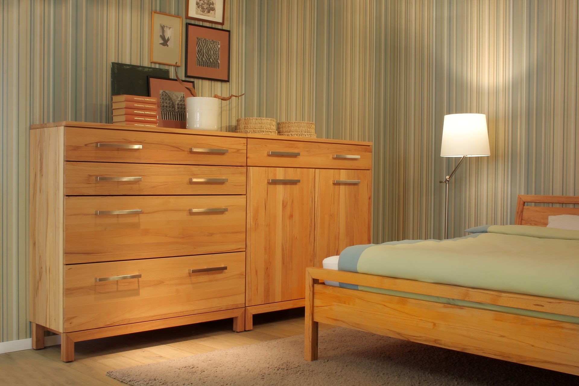 Schlafzimmer Lucca, Kommode in Kernbuche Hartmann Naturmöbel